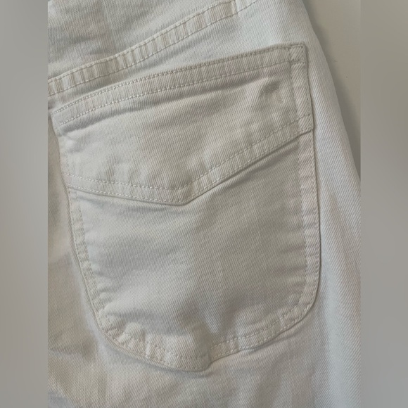 Madewell 11”High-Rise Flare Jeans, White, Size 27T - Picture 6 of 8